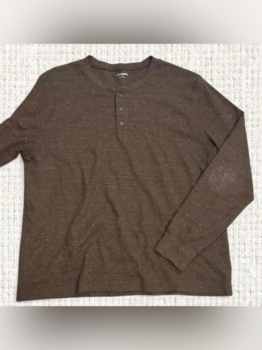 Old Navy brown henley waffle knit long sleeve shirt — Men’s XL